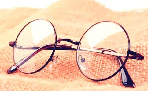 鄂教版一上第11课《戴上眼镜的小老鼠》教案