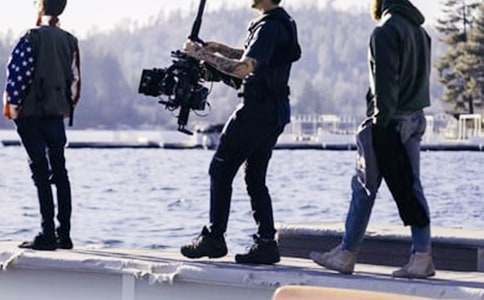 《跑出一片天》励志电影完整版演员表