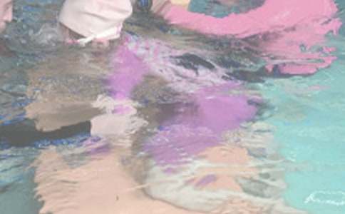 六年级下册第一单元作文第一次游泳500字