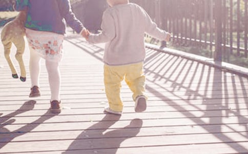 ���ж�Ů�ۺ�У���ѡ32ƪ��