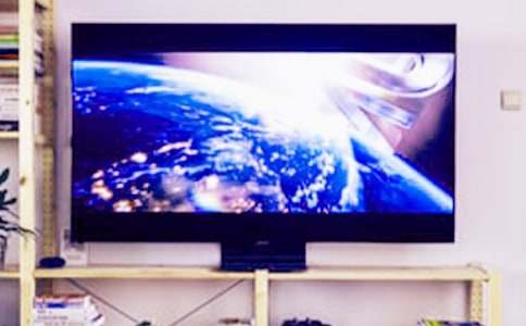 ��־���Ӿ硶����ңԶ���ഺ���������