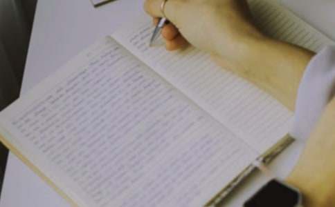 �ߵ��������϶���У���ѡ10ƪ��