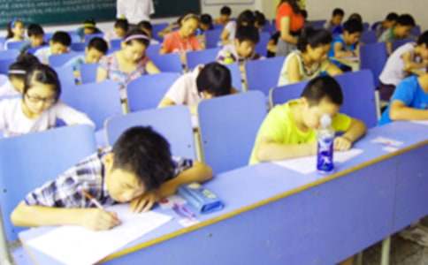 ��ѡ���꼶���п�������300�ְ�ƪ