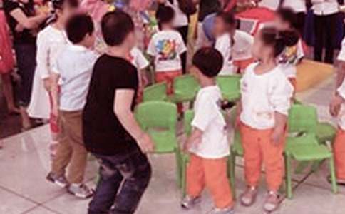 有关快乐的六一二年级作文300字集合7篇