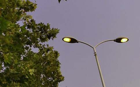 路灯-五年级作文