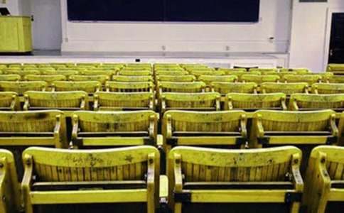 ��ĸУд�ı�ҵ����