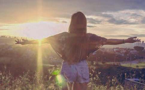 Ů����־���£���ҪΪ�Լ���δ����Ǯ