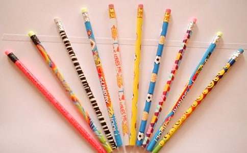 铅笔盒的自述五年级400字作文