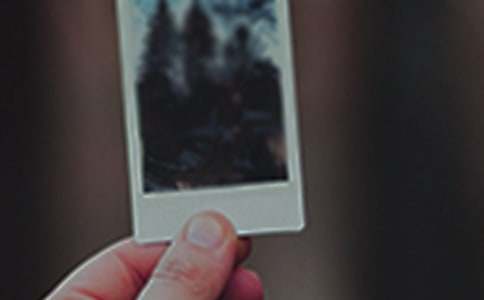 700�����ģ�һ����Ƭ����Ļ���