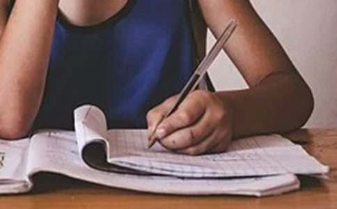 ����Ʒ����ӥ׽С�����꼶���Ľ���7ƪ