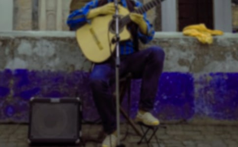 格林童话《会唱歌的白骨》