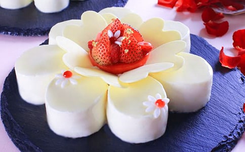 描写蛋糕的句子有哪些