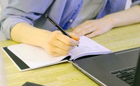 �ֳ�Ķ���У���ѡ7ƪ��