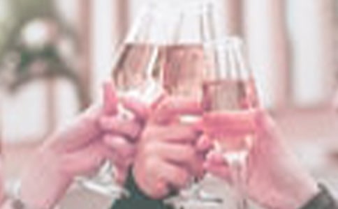 为什么喝酒前要碰杯