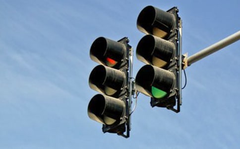 关于红绿灯的`谜语