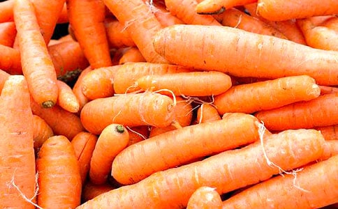 高尔夫球杆形的胡萝卜格林童话故事