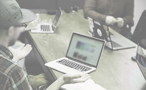 �����¼��С����