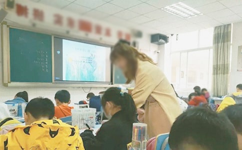 �����߽�ѧ�����ĵ����