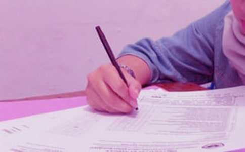 高三考生网上拜考神宣泄压力