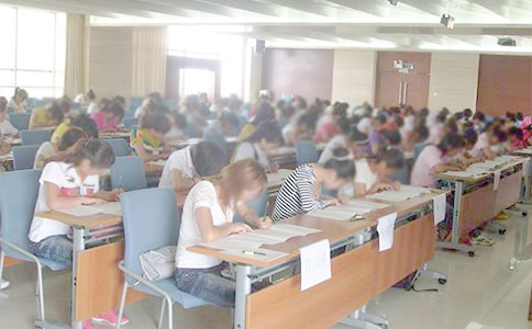 2017届江淮十校高三语文第二次联考试卷