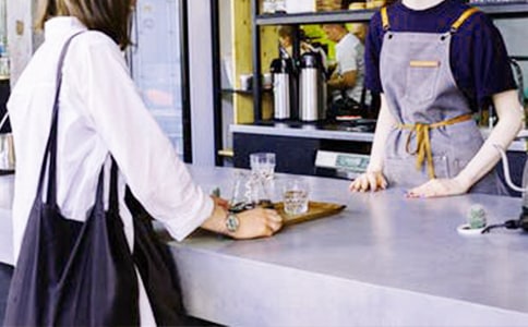 �Ӵ�����