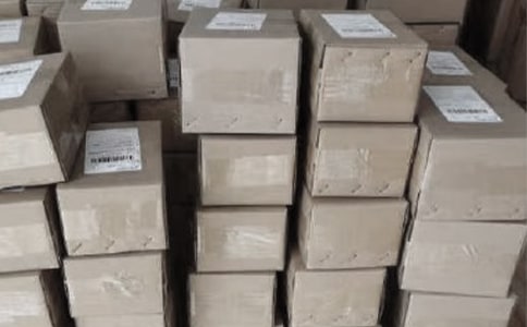 关于无腿老人送快递的励志故事