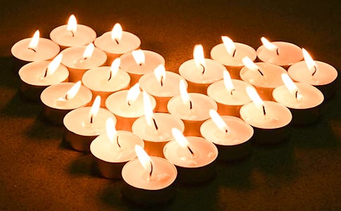 赞蜡烛作文(精选38篇)