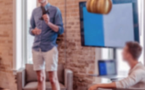 �����������ջ��ݵ��쵼�ݽ���