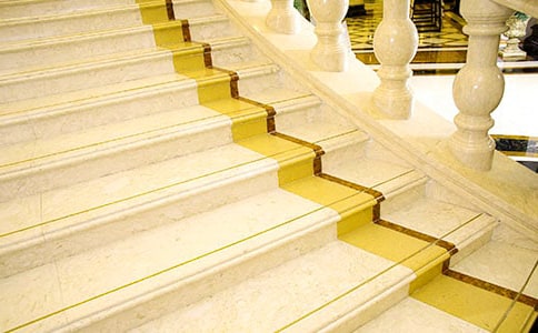 小学三年级作文:扫楼梯