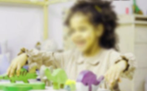 调皮的女孩作文