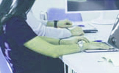 �����ڿ�ʵϰ���ĸ������Ҽ���