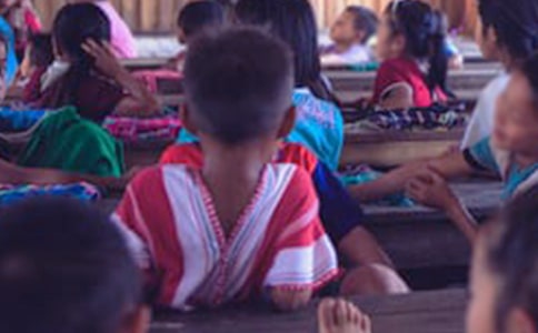 写同窗的现代诗歌