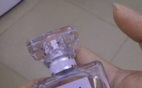 傻傻的香水花六年级作文