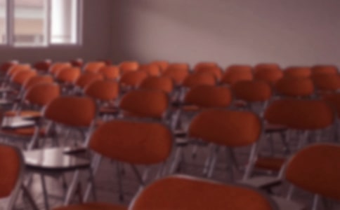 热学校门口标语