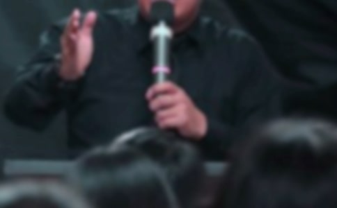 ����һλ̨��У�����ݽ����из���