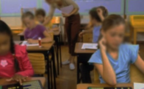 ����Ʒ���׶�԰���ӻ����ģ����5ƪ