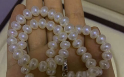 ���е����鵺