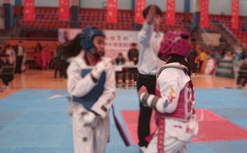 ��ȭ��������������ѡ180�䣩